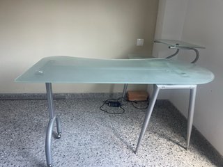 Mesa escritorio, despacho, ordenador, oficina