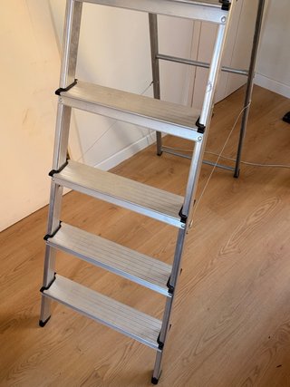 Escalera aluminio 6 peldaños