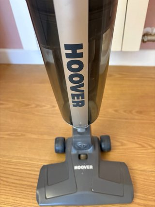 Aspirador Hoover.