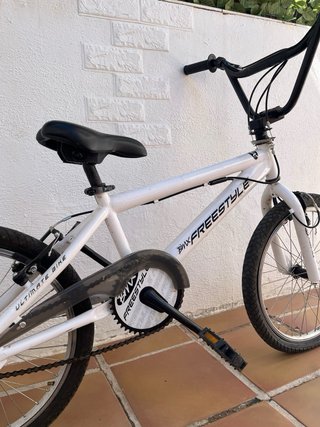 Biciclet modelo BMX