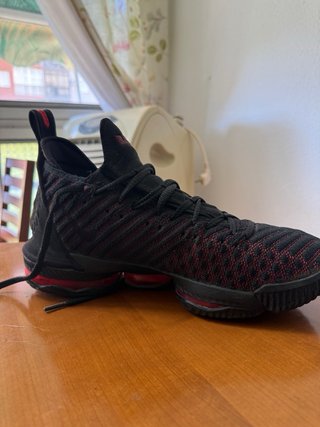 Nike Lebron 16 Fresh Bred