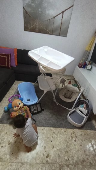 Lote Bebé: Bañera, Hamaca, accesorio y Juguetes
