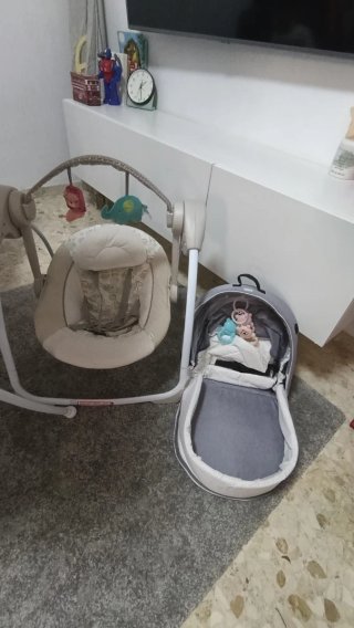 Lote Bebé: Bañera, Hamaca, accesorio y Juguetes