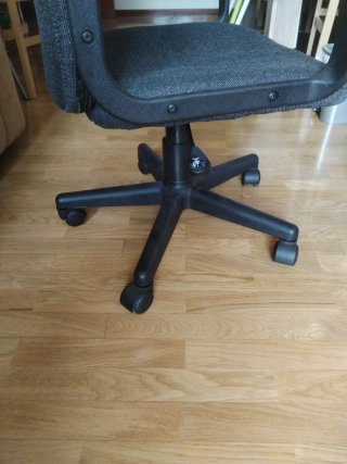 Silla de escritorio gris