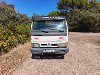 Nissan Cabstar 2006