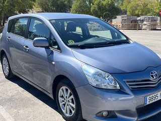 Toyota Verso 2011