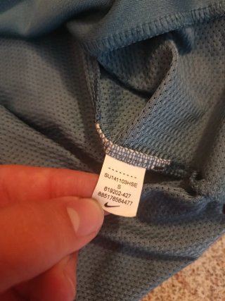 Maglia sportiva Nike Dri-Fit, nuova, taglia S
