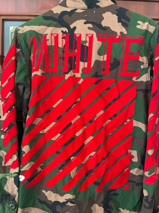 Chaqueta Camuflaje Off-White c/o Virgil Abloh