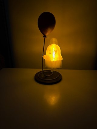 Fantasma con globo y luz Halloween
