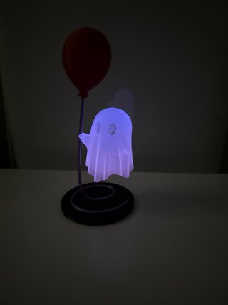 Fantasma con globo y luz Halloween