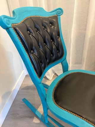 Silla Mecedora Restaurada Azul y Negra