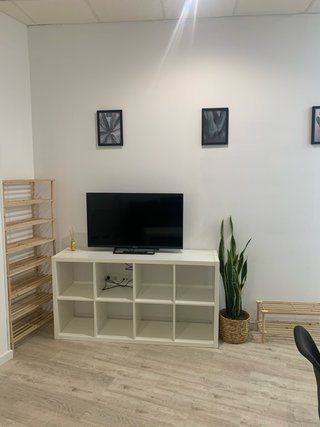 Alquiler estudio con plaza de garaje.