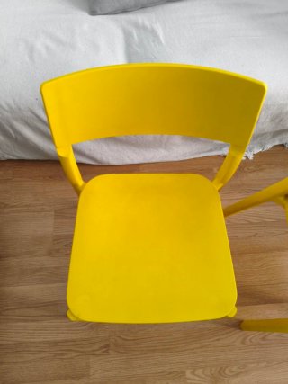 Mesa y 4 Sillas Comedor IKEA