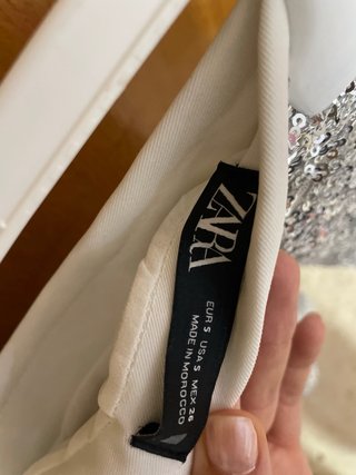 Pantalón corto plateado lentejuelas- ZARA MUJER