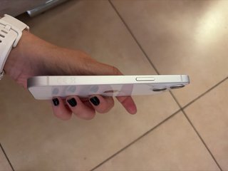 iPhone 13 Apple