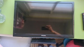 Samsung TV 24 HD Ready USB HDMI + Mando