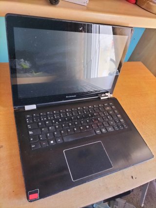Lenovo Portátil Pantalla Rota