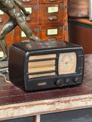 RADIO ALEMANA AÑOS 40 BAQUELITA ANTIGUA