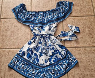 Tuta corta Shein floreale blu e bianca