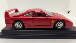 Bburago Ferrari F40 (1987) rossa 1:24