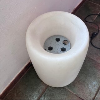 Macetero blanco diseño luminoso