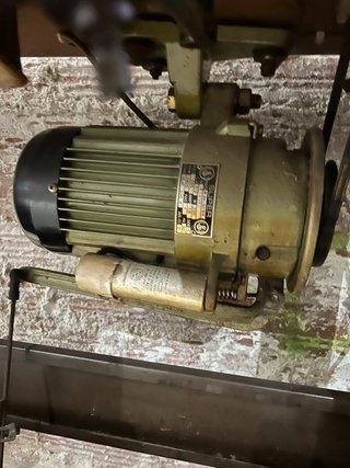Máquina de coser industrial PFAFF