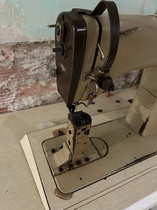 Máquina de coser industrial PFAFF