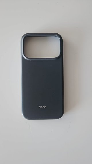 Funda Beats iPhone 17 Pro MagSafe Gris