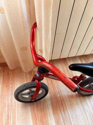 Bici de equilibrio roja Chicco Red Bullet