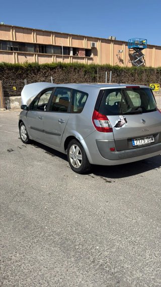 Renault Grand Scenic 2005