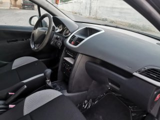 Peugeot 207 2009