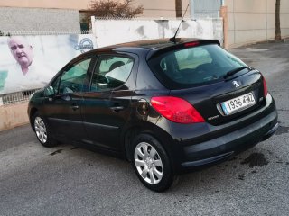 Peugeot 207 2009