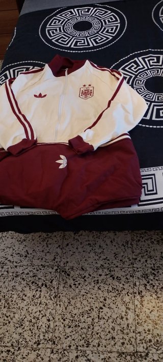 Chándal Adidas España Talla L Nuevo