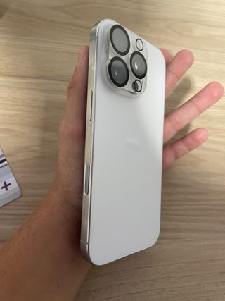 iPhone 16 Pro Plata/Blanco