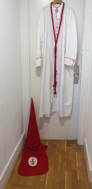Hábito Cofradía Jesús atado Columna. Zgz