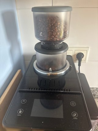 Cafetera DeLonghi Rivelia EXAM440.35.B