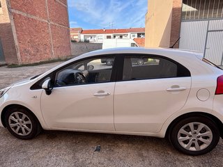 KIA Rio 2015