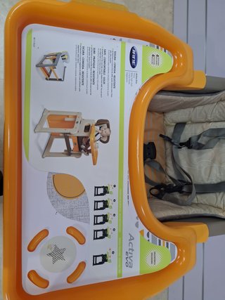 Trona Jané Activa Evo convertible mesa y silla