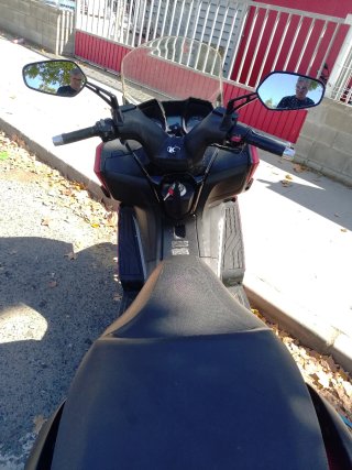 Kymco Superdink 350i Maxi Scooter Roja