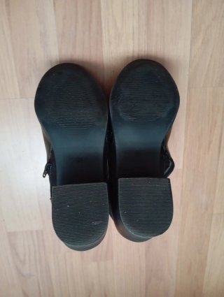 Botines negros tacón talla 38