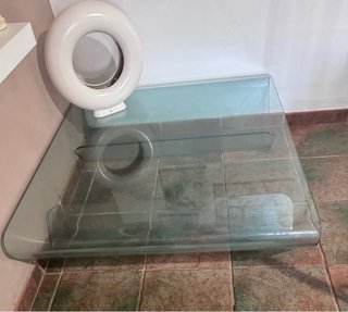 Mesa centro cristal curvado diseño