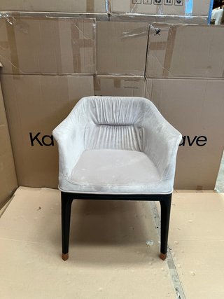 Sedia velluto grigio struttura nera