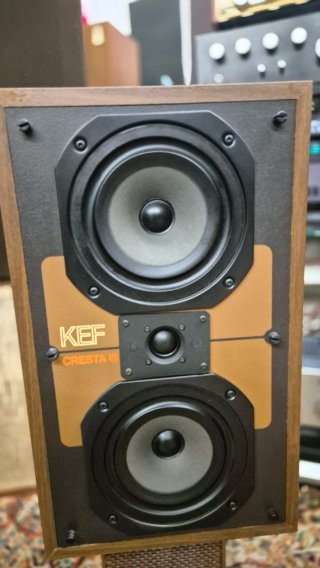 Altavoces KEF CRESTA III