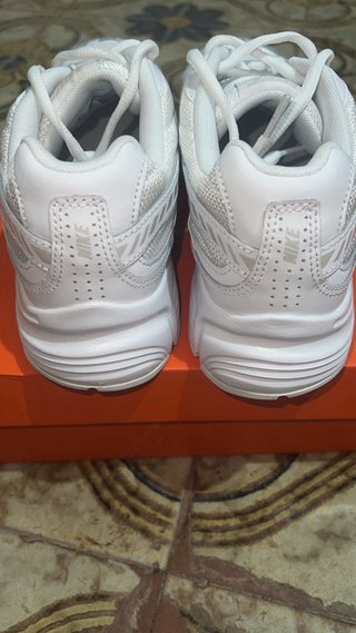 Nike Initiator Scarpe da Ginnastica Donna Argento
