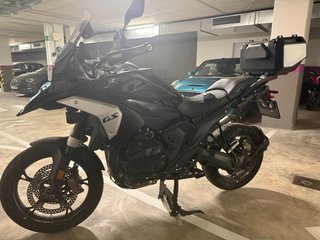 BMW R1300GS Adventure Negra y Blanca