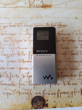 Radio Sony FM Walkman SRF-M10
