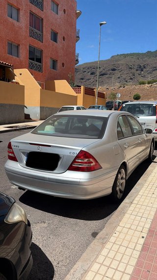 Mercedes-Benz Clase C 2005