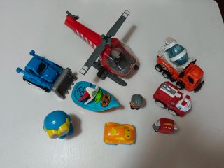 Lote de Juguetes: Helicóptero, Camión, Coche