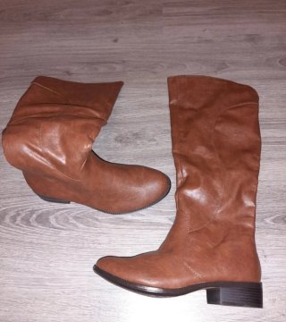 Stivali alti marroni