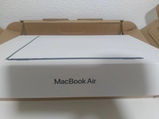 NEW Apple MacBook Air 13" Chip M5 16 GB RAM 512 GB